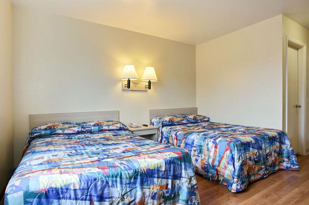 Motel 6-Everett, Wa - North المظهر الخارجي الصورة