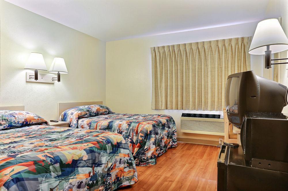 Motel 6-Everett, Wa - North المظهر الخارجي الصورة
